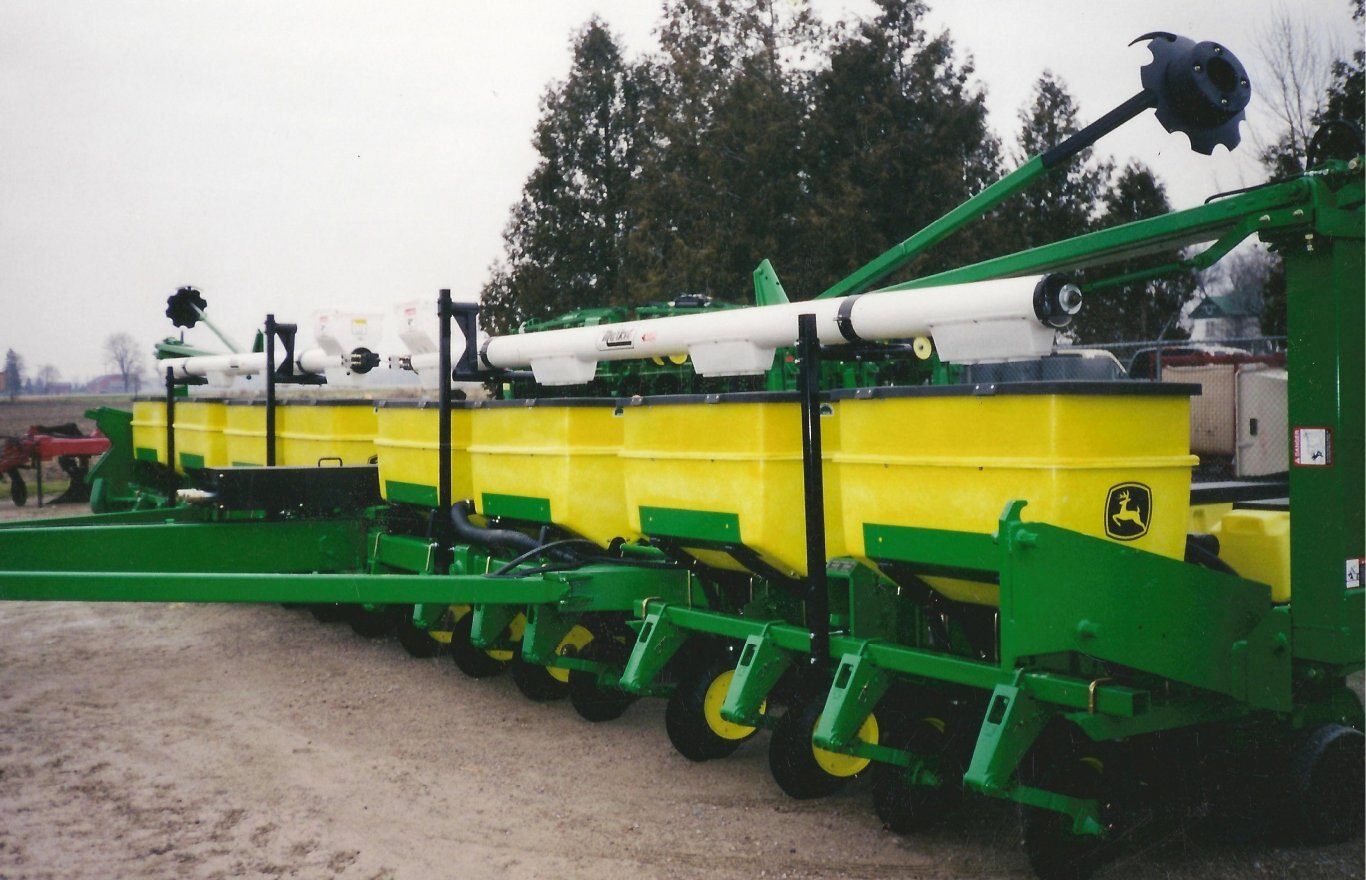 Market Planter Cross Augers