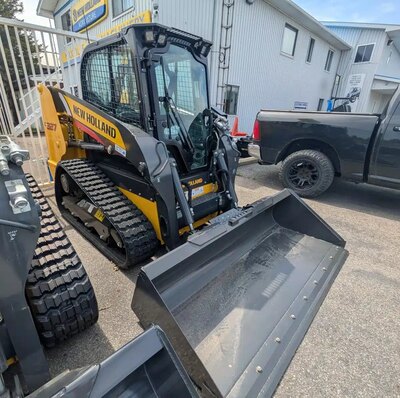 2023 New Holland C327