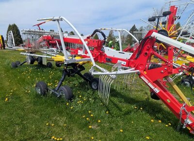 2023 Poettinger TOP692A