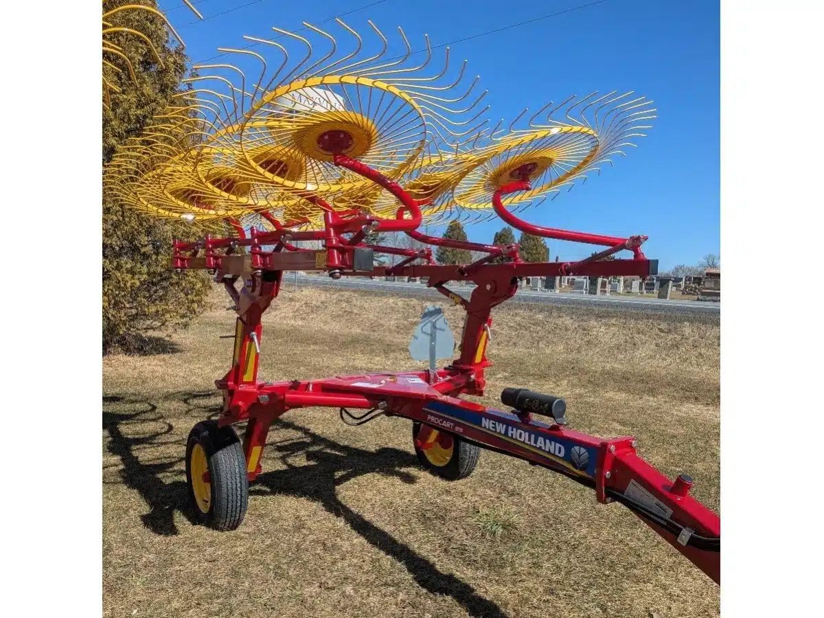 2023 New Holland PROCART 819