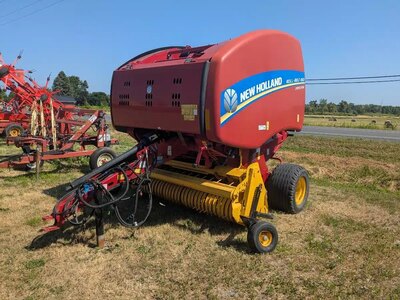 2016 New Holland ROLL-BELT 450
