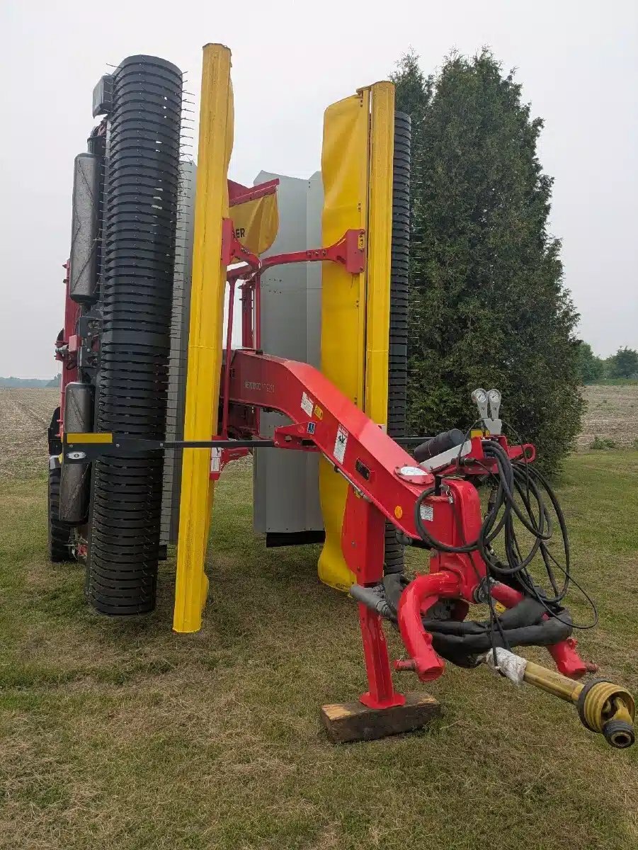 2025 Pottinger MERGENTO VT 9220
