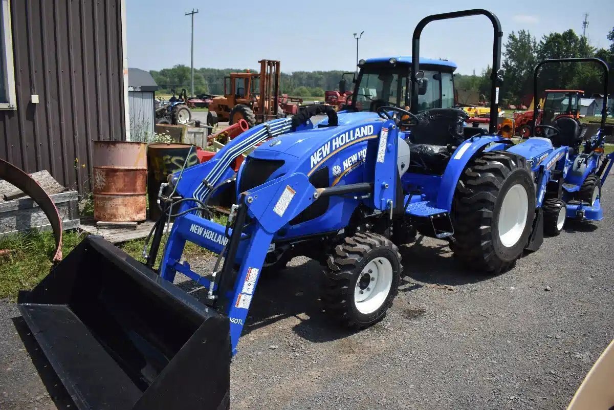 2025 New Holland WORKMASTER 35