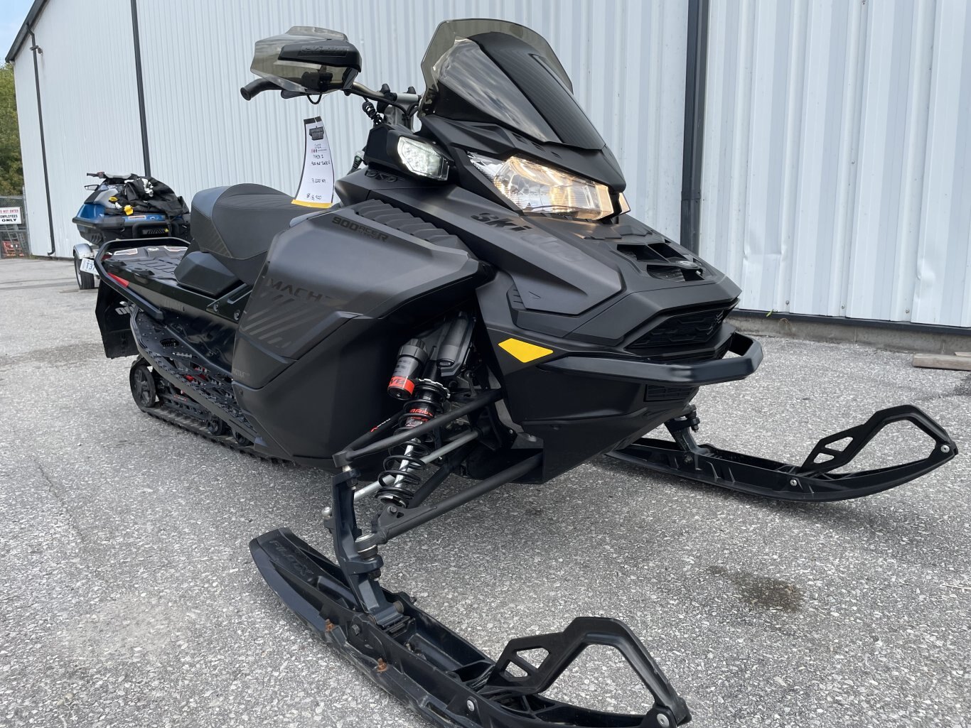 2024 Ski-Doo MXZ NEO+