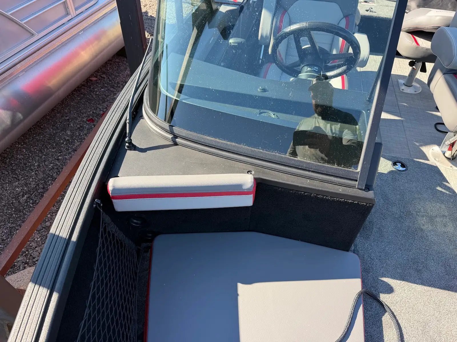 2026 Alumacraft Trophy 185X Sport GARNET RED