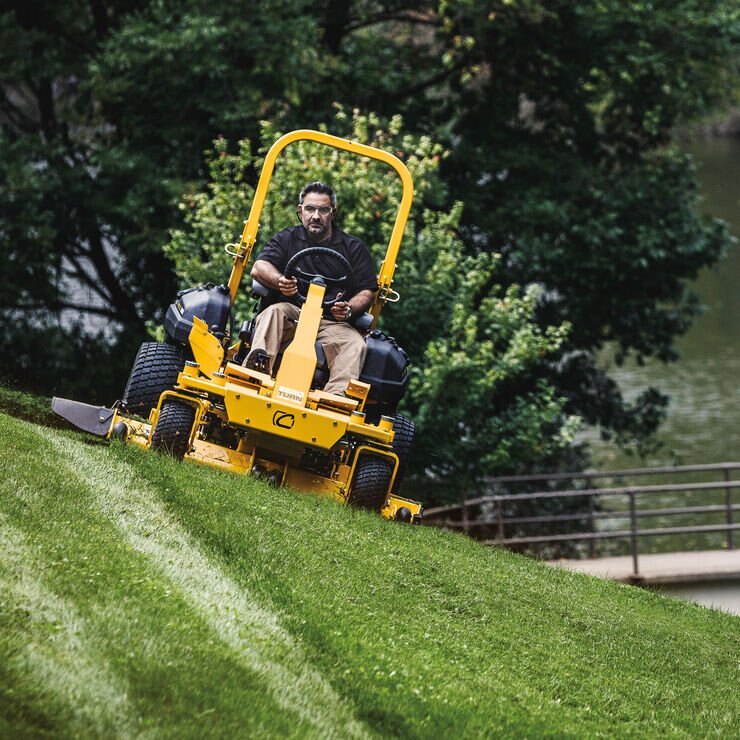 Cub Cadet PRO Z 960 S EFI