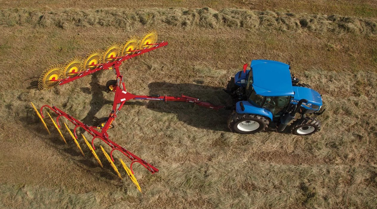 New Holland ProCart™ and ProCart™ PLUS Deluxe Carted Wheel Rakes 1225 12 Wheel