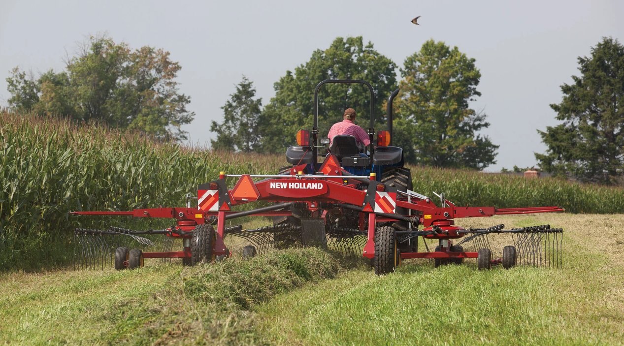 New Holland ProRotor™ Rotary Rakes ProRotor™ 3226