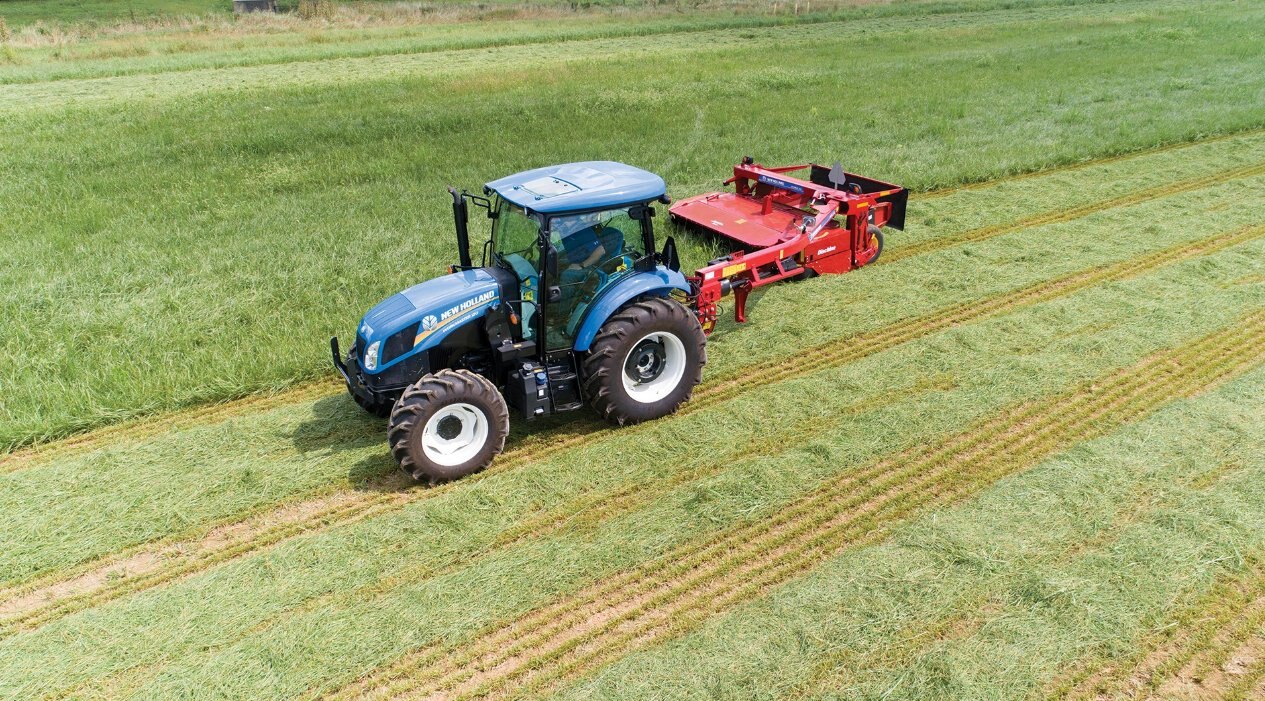 New Holland Discbine® Side Pull Disc Mower Conditioners Discbine® 210