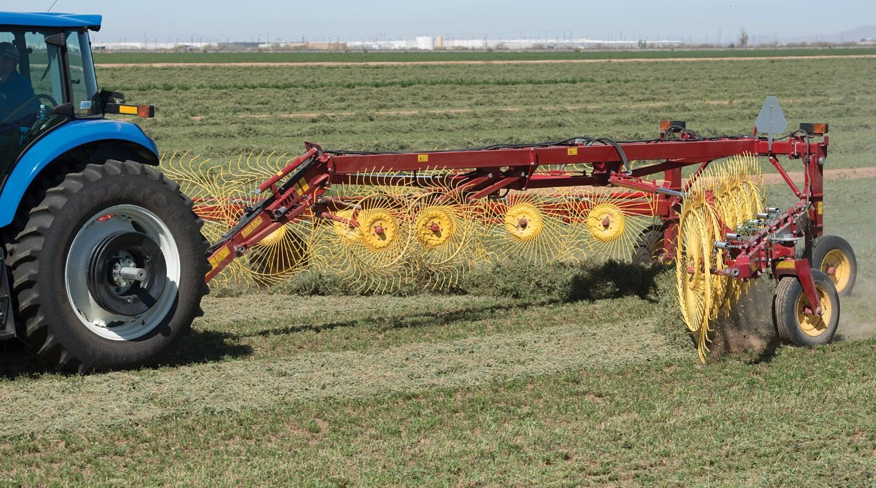 New Holland DuraVee™ Trailing Wheel Rakes DuraVee™ 817