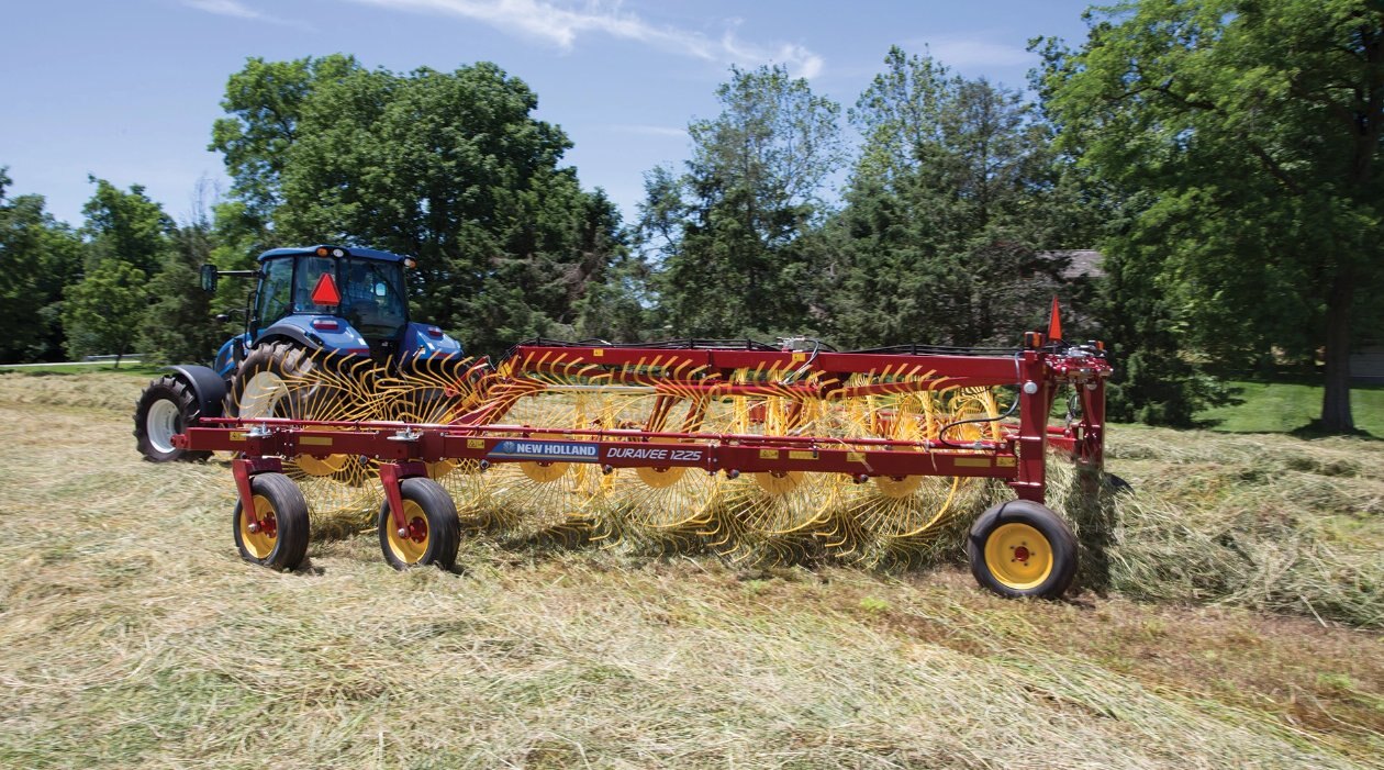 New Holland DuraVee™ Trailing Wheel Rakes DuraVee™ 817