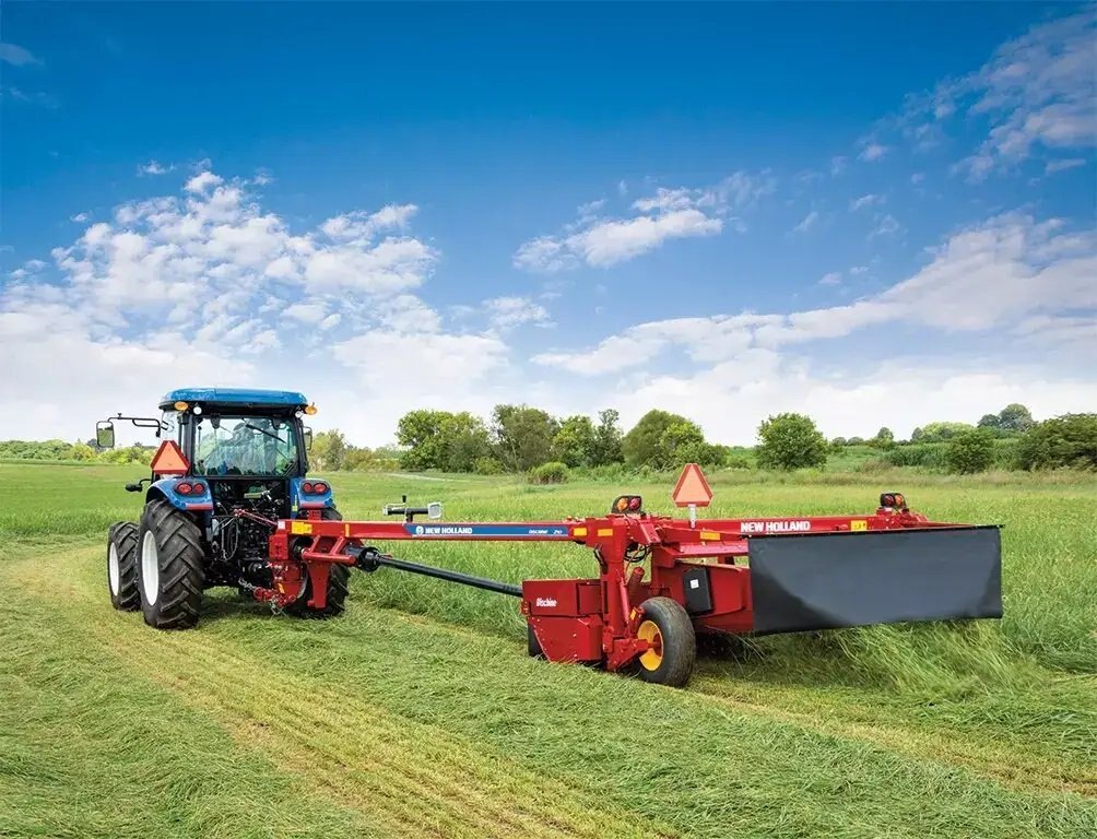 New Holland Discbine® Side Pull Disc Mower Conditioners Discbine® 209