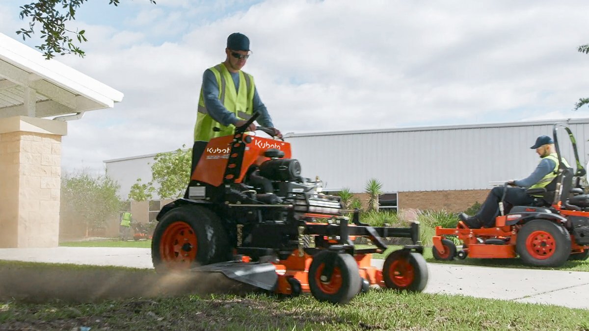 Kubota Z700 Series