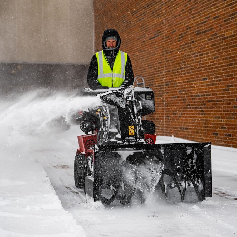 Boss SR MAG 48 Snow Thrower