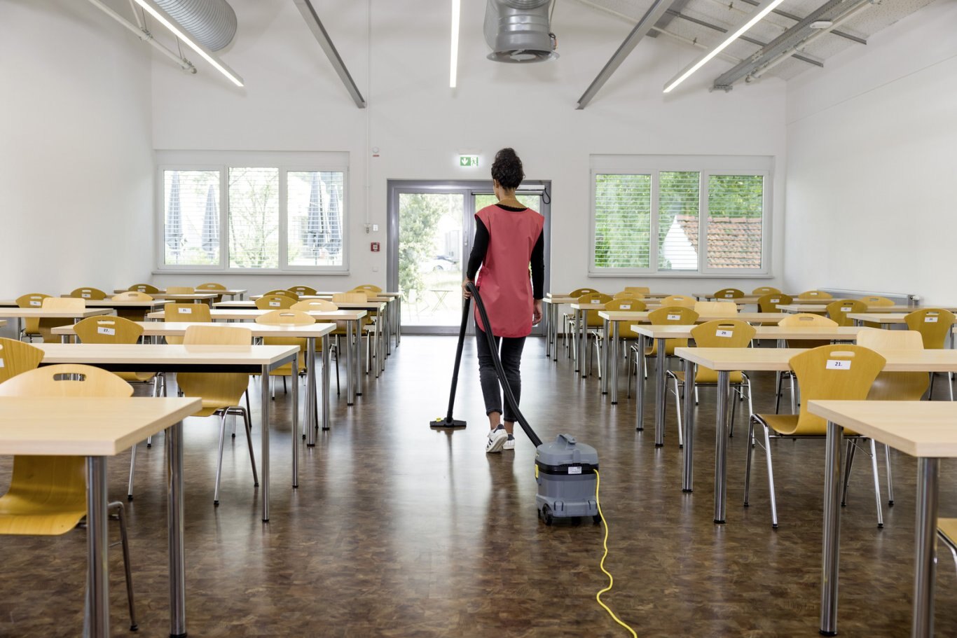 Karcher Dry vacuum cleaner T 11/1 Classic HEPA