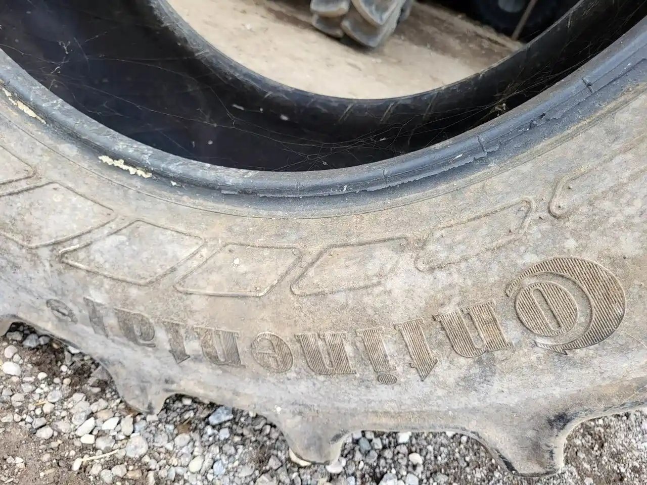  Continental 480/65R28