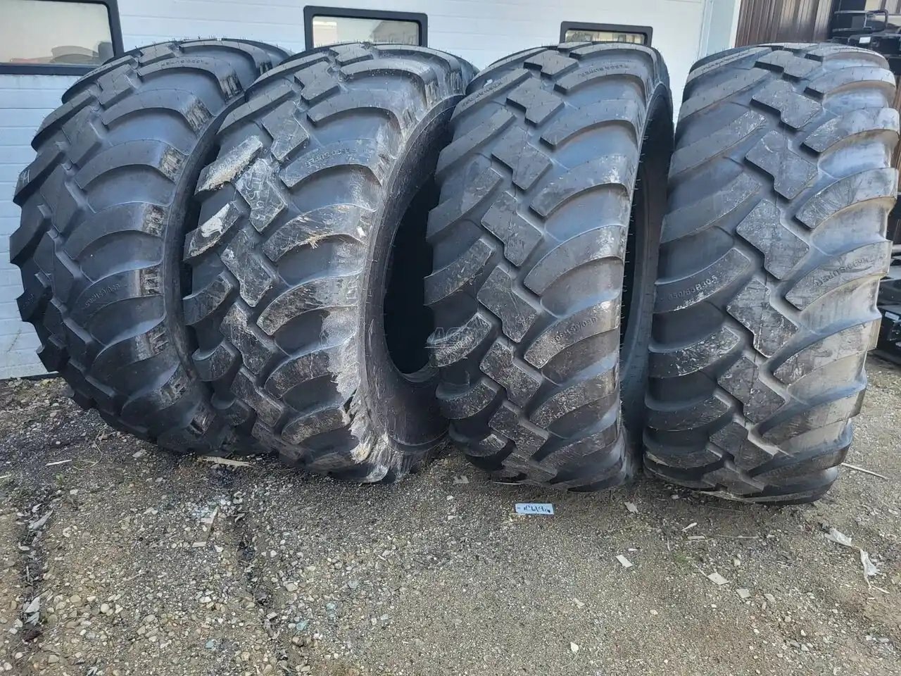 0 BKT 650/65R30.5