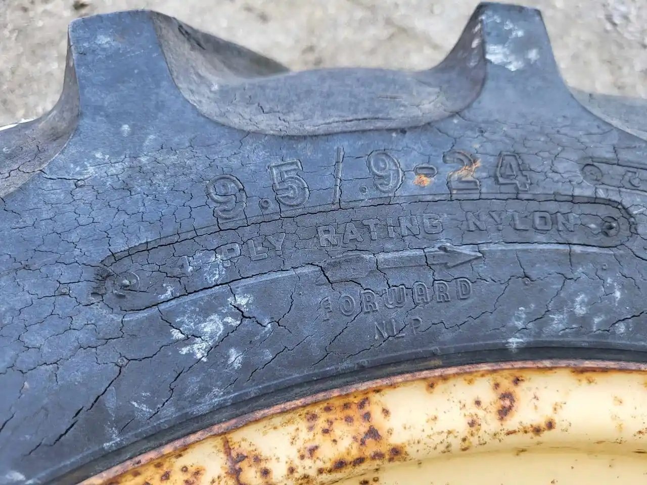 0 General Implement 9.5/9 24