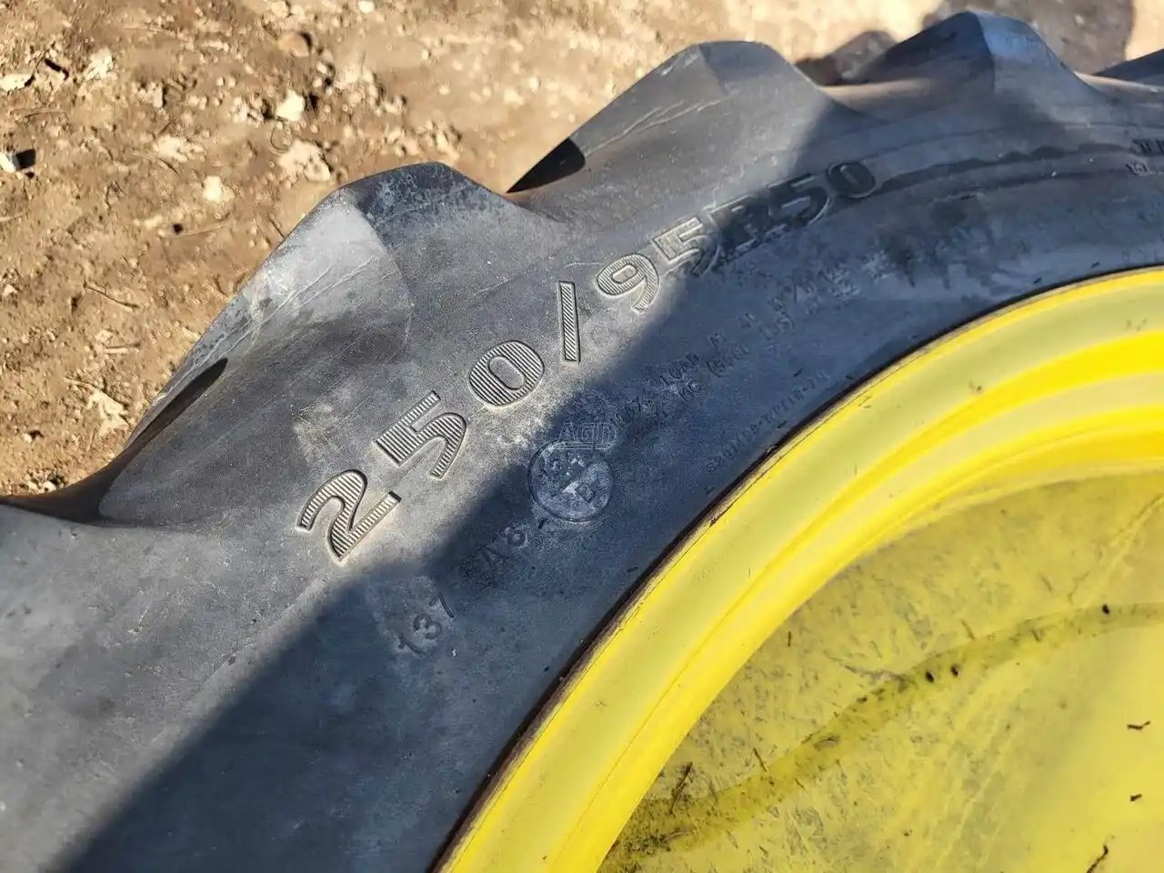 0 Goodyear 250/95R50