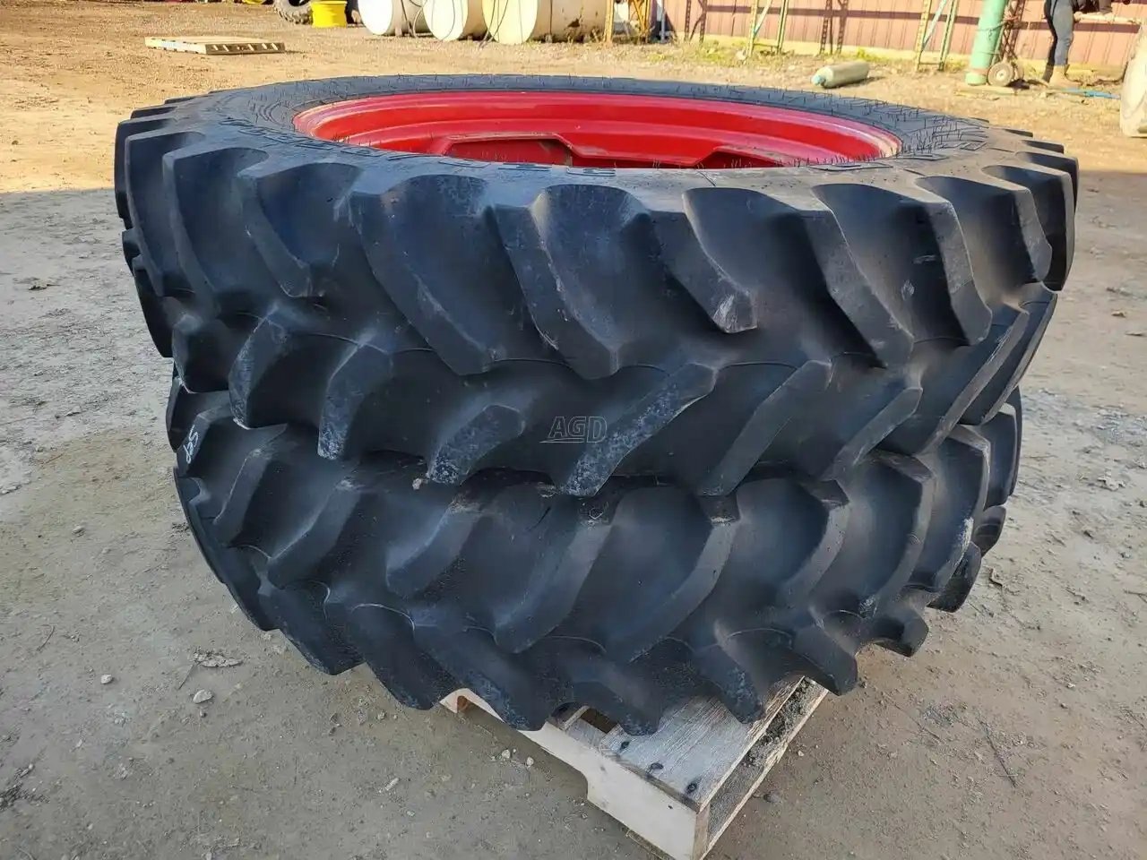 0 Goodyear 320/85R34