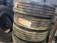 0 ***MANUFACTURER NOT SPECIFIED*** 255/70R22.5