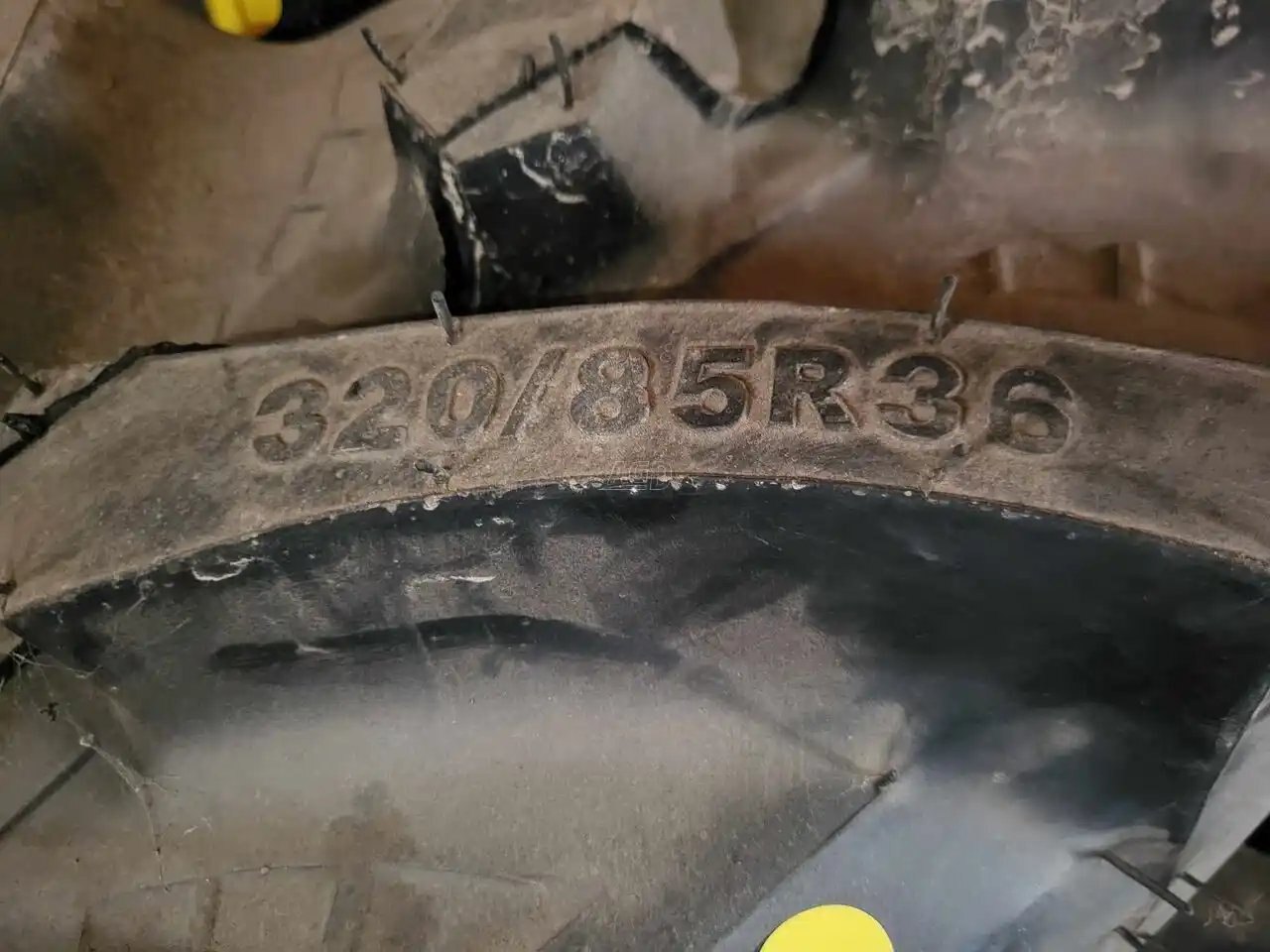 Petlas 320/85R36