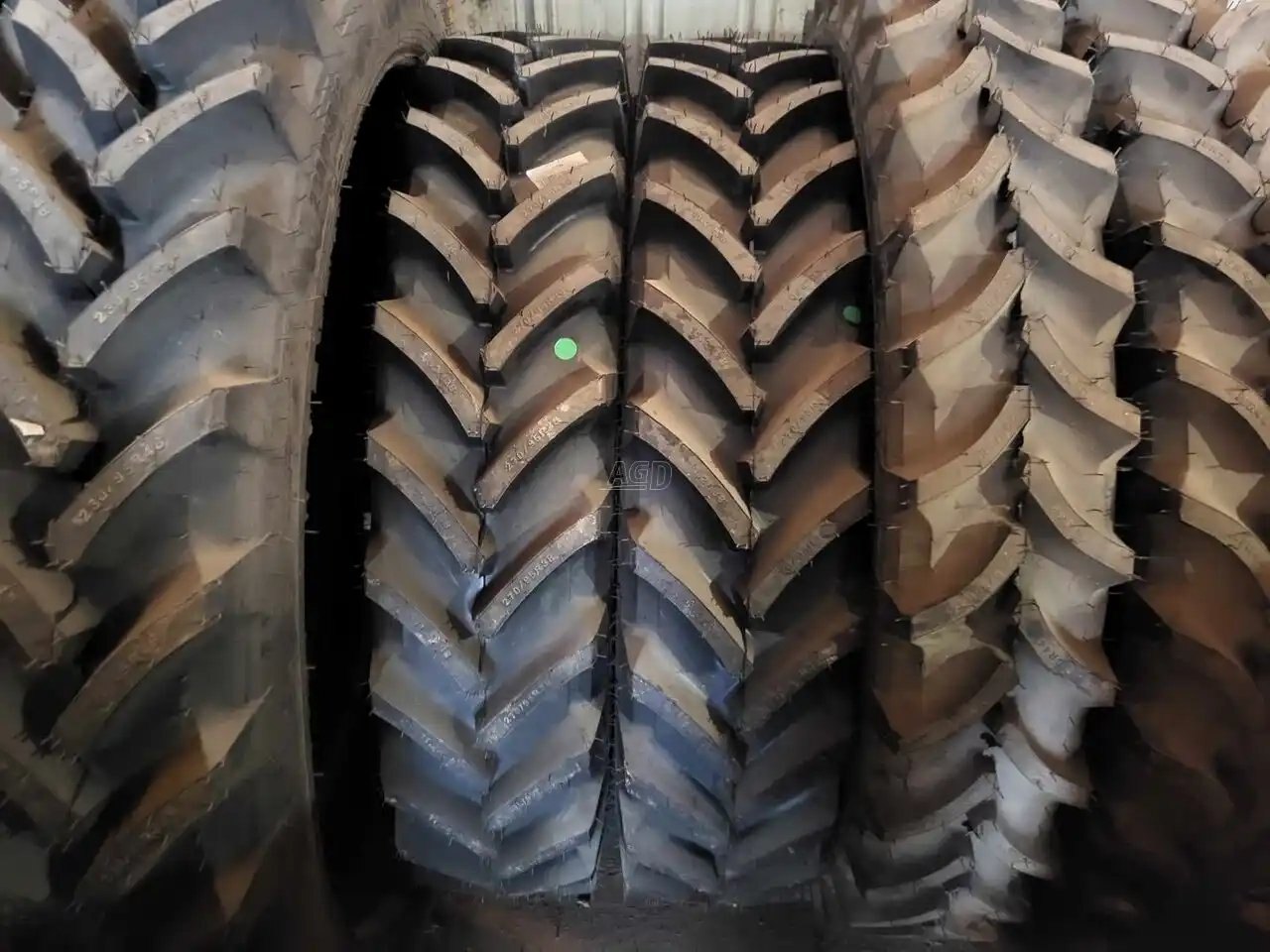 Petlas 270/95R38