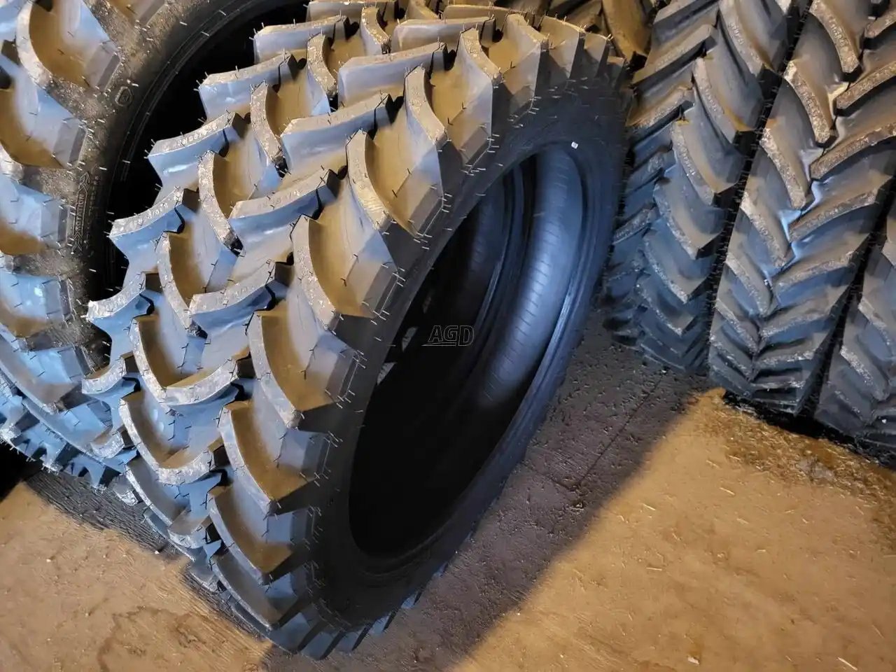 Petlas 230/95R36