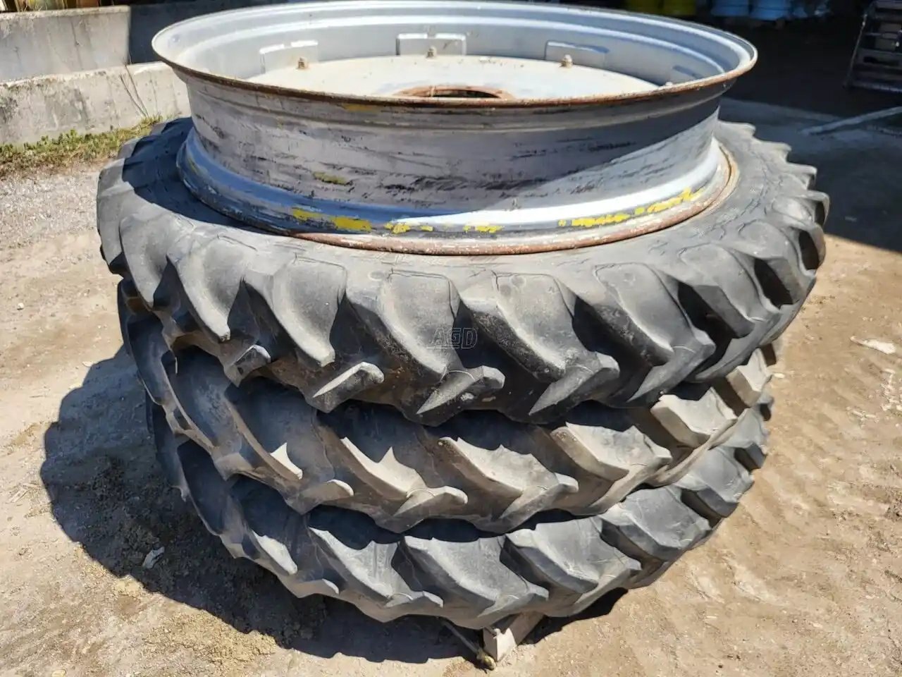 Alliance 230/95R44