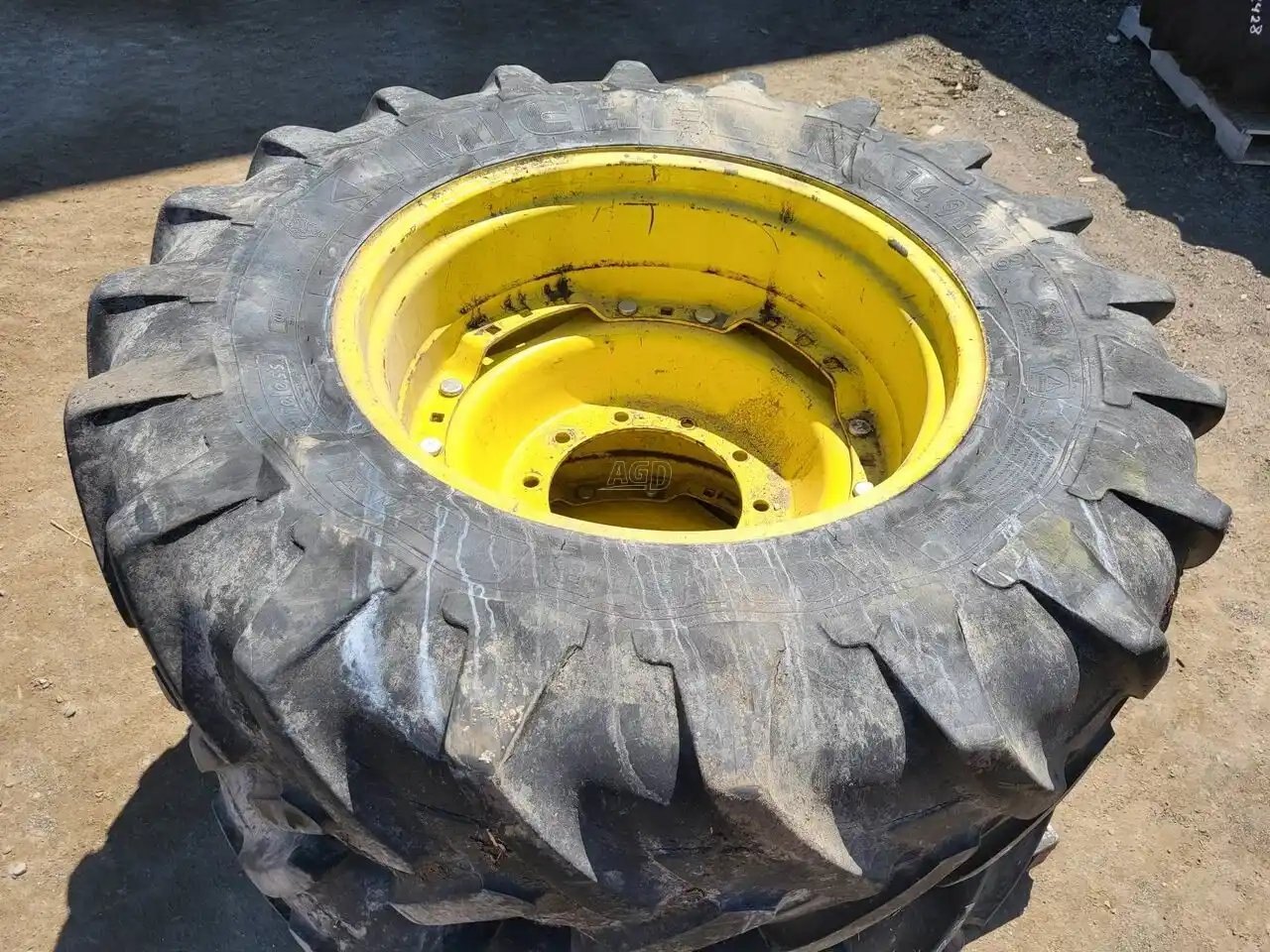 Michelin 14.9R28