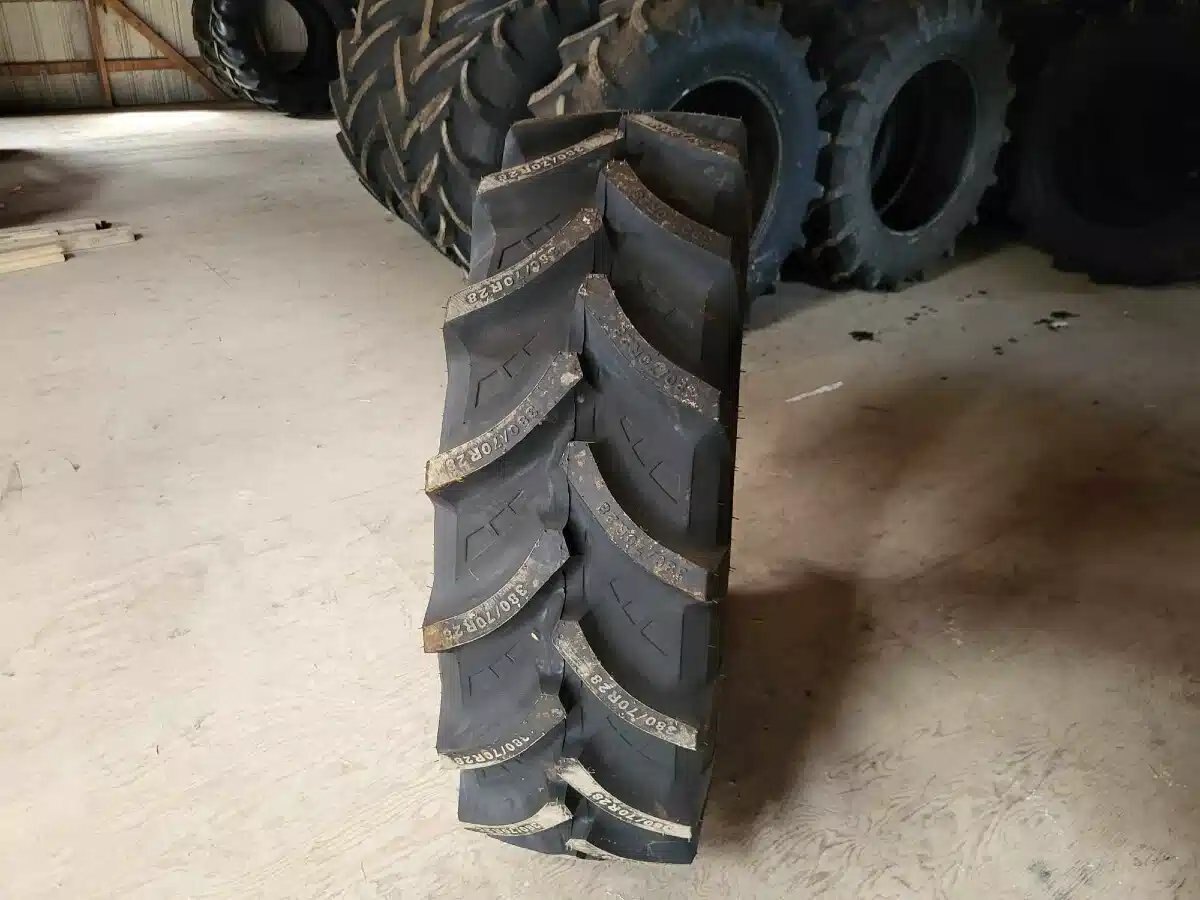 Petlas 380/70R28