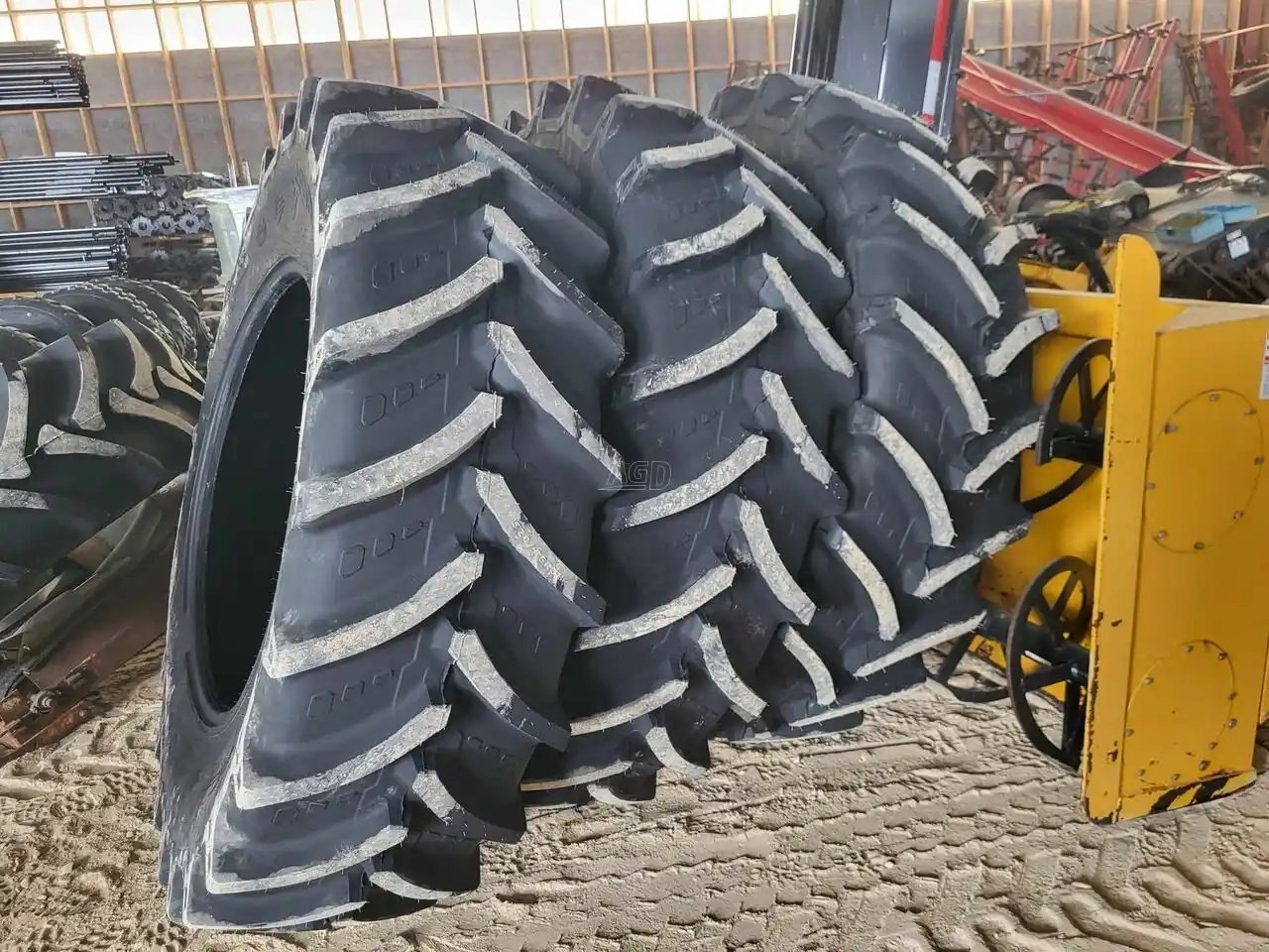 Forerunner 520/85R38