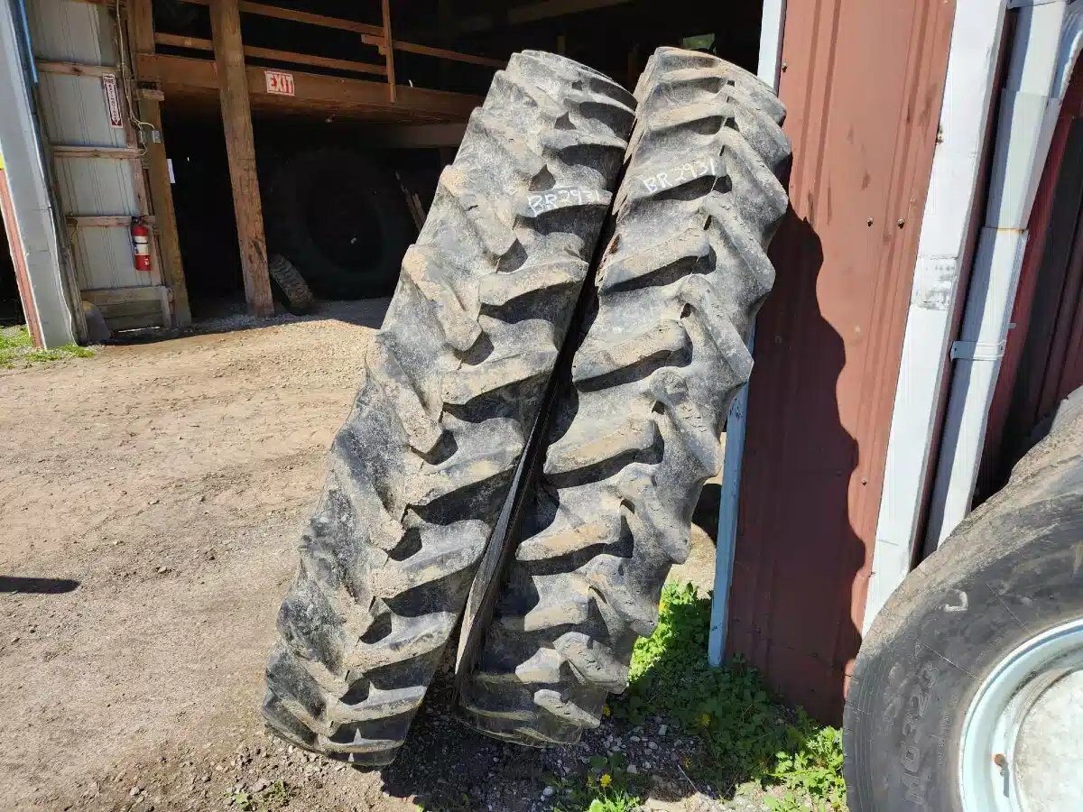 Titan 320/90R50