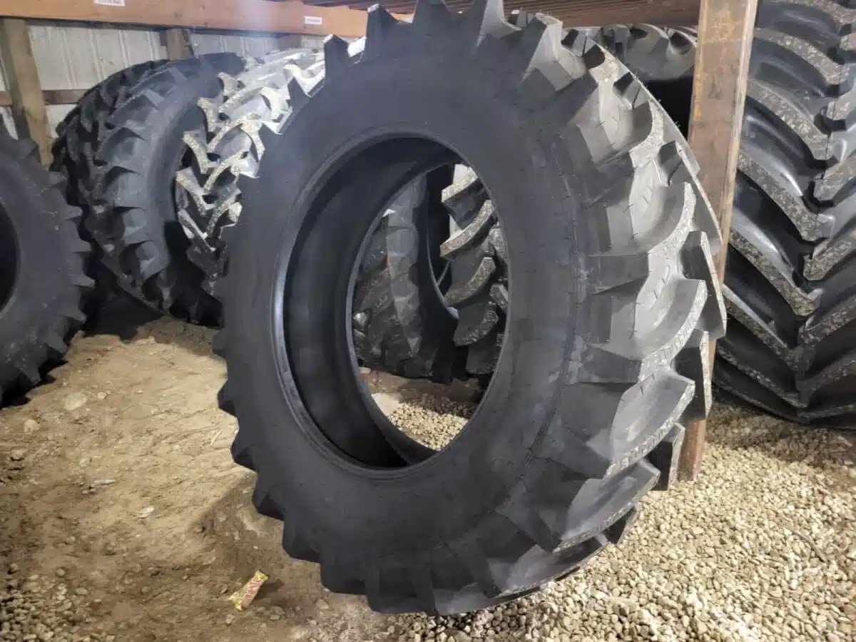 Petlas VF520/85R42