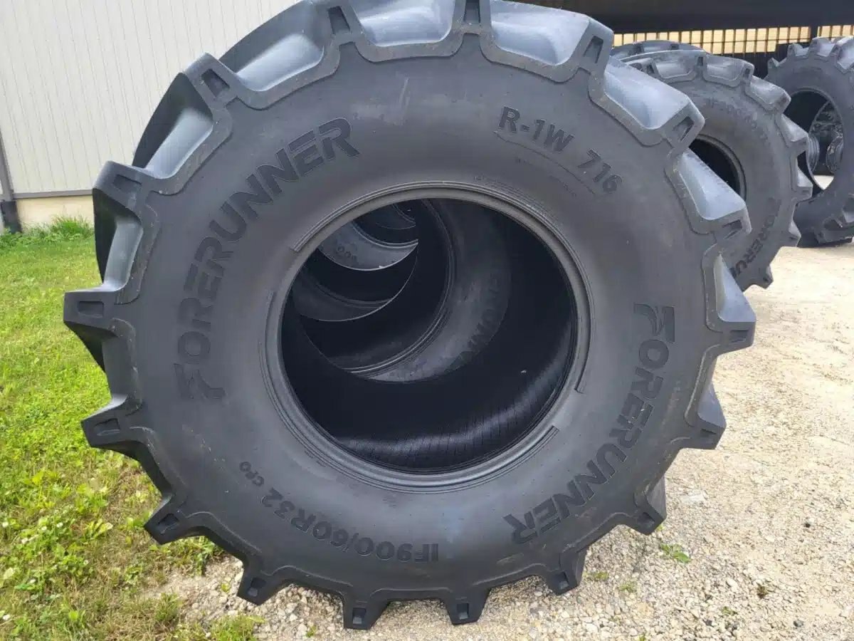 Forerunner IF900/60R32CFO