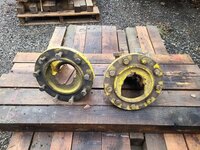 John Deere 9 bolt