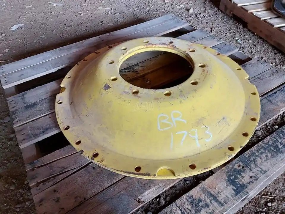 John Deere 10 bolt