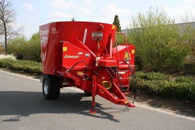 Trioliet Solomix 1 TMR mixers