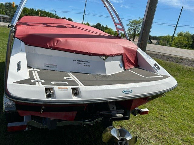 2009 Regal 2200 RS