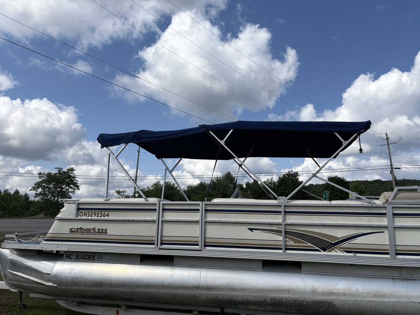 1999 CREST III Pontoon Boat with Trailer & 2000 Mercury Bigfoot ELPT 4s 50HP Motor
