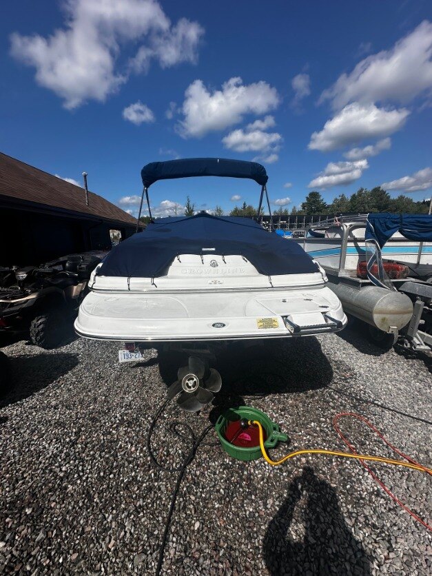 2006 Crownline 230 LS