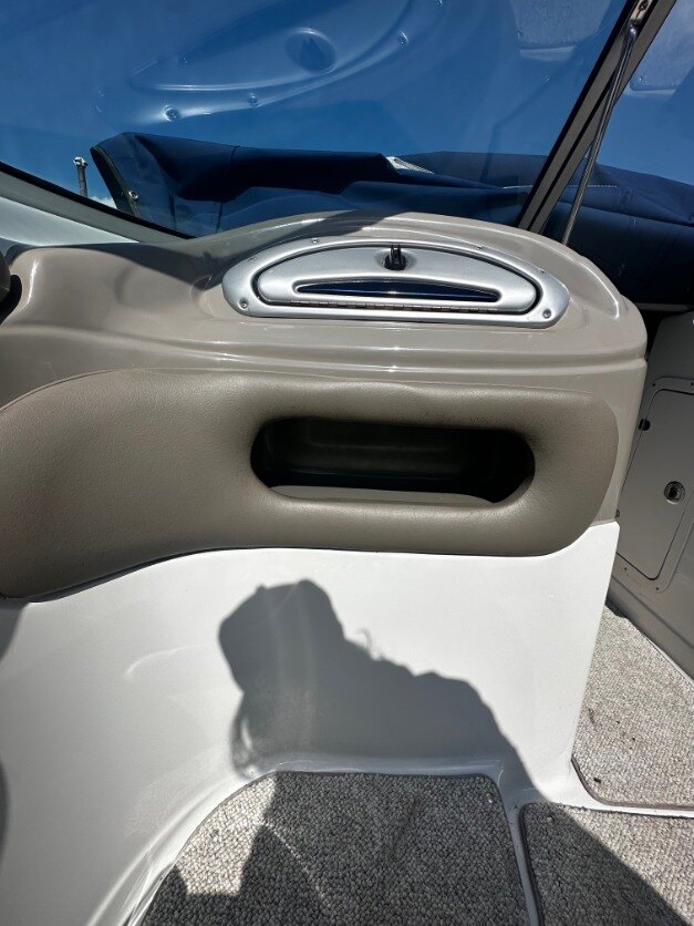 2006 Crownline 230 LS