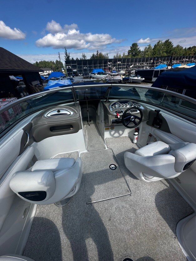 2006 Crownline 230 LS