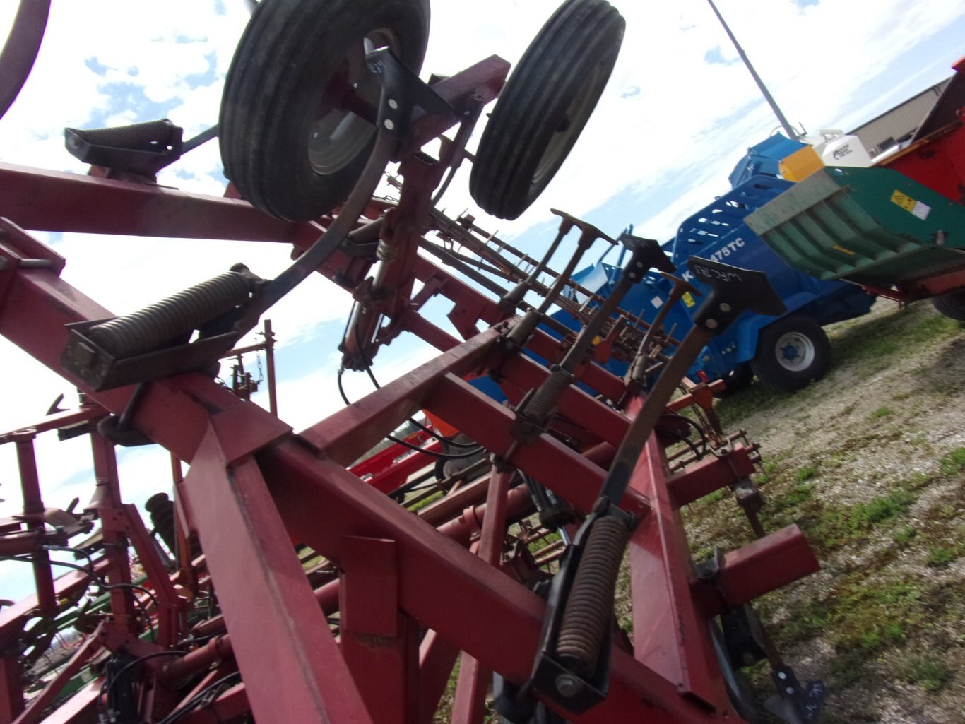 Case IH 4600 22' Cultivator