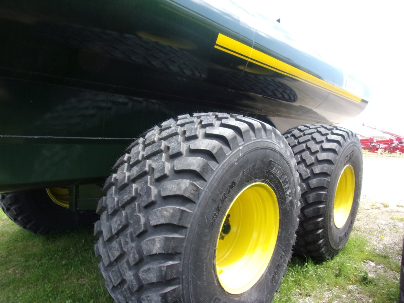 Husky 18000 Liquid Manure Spreader