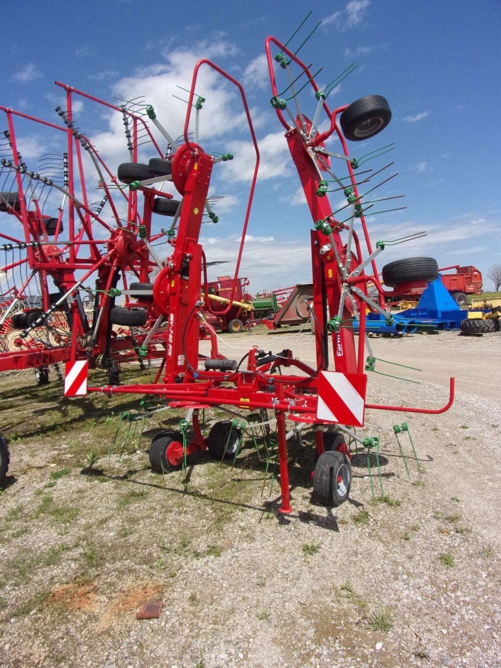 Farm King 740 Vortex Tedder