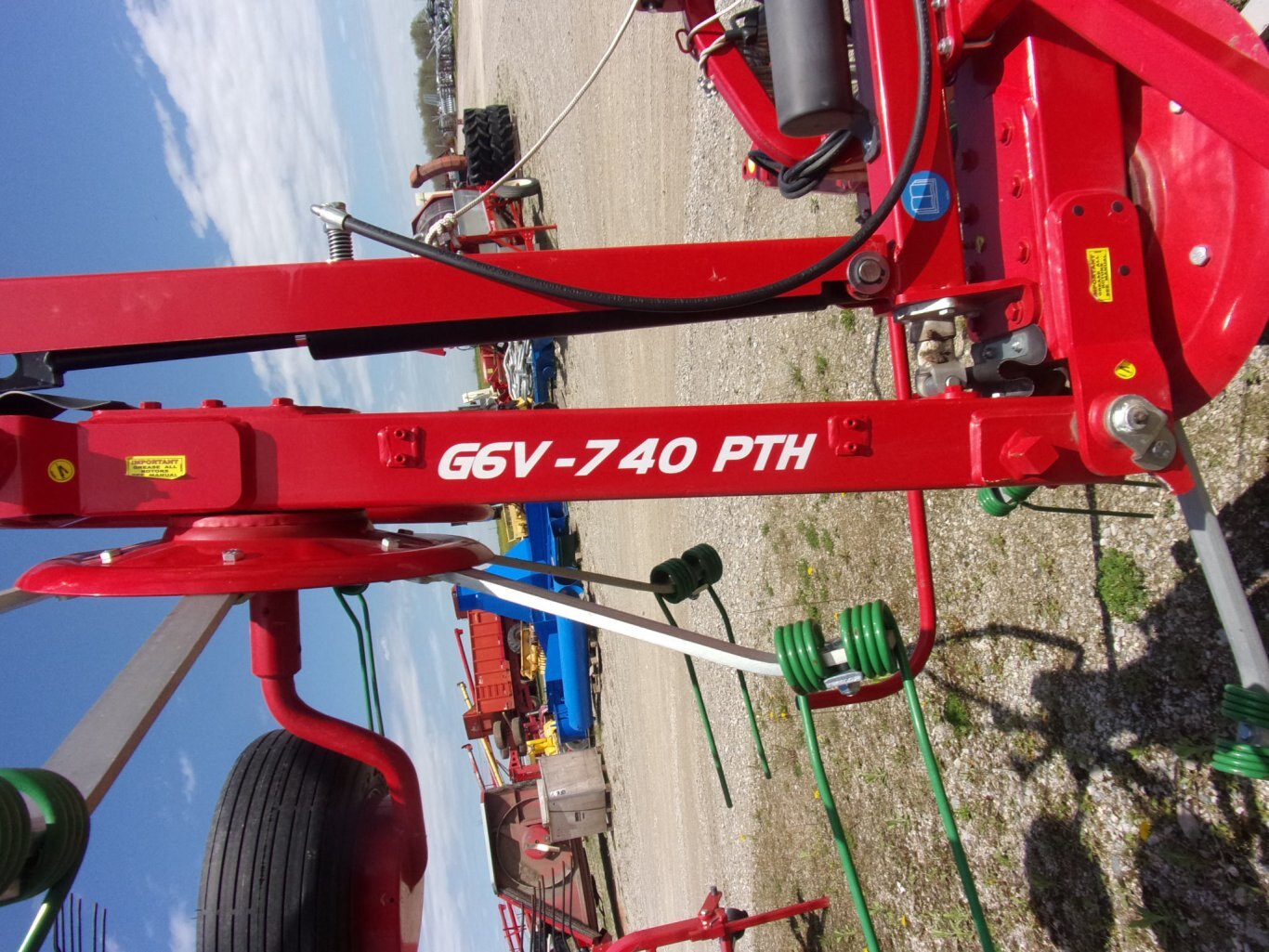 Farm King 740 Vortex Tedder