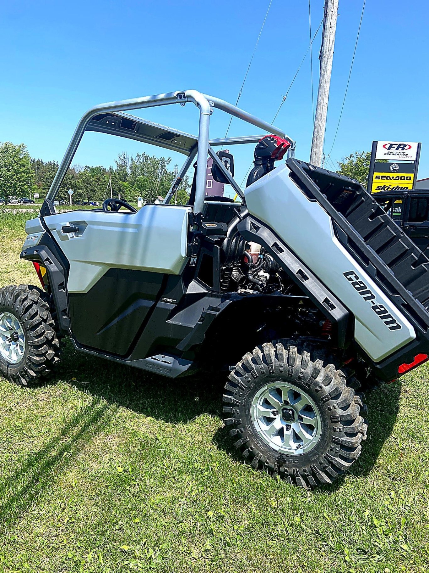 2025 Can Am Defender X MR w/ Half Doors Silver/Red