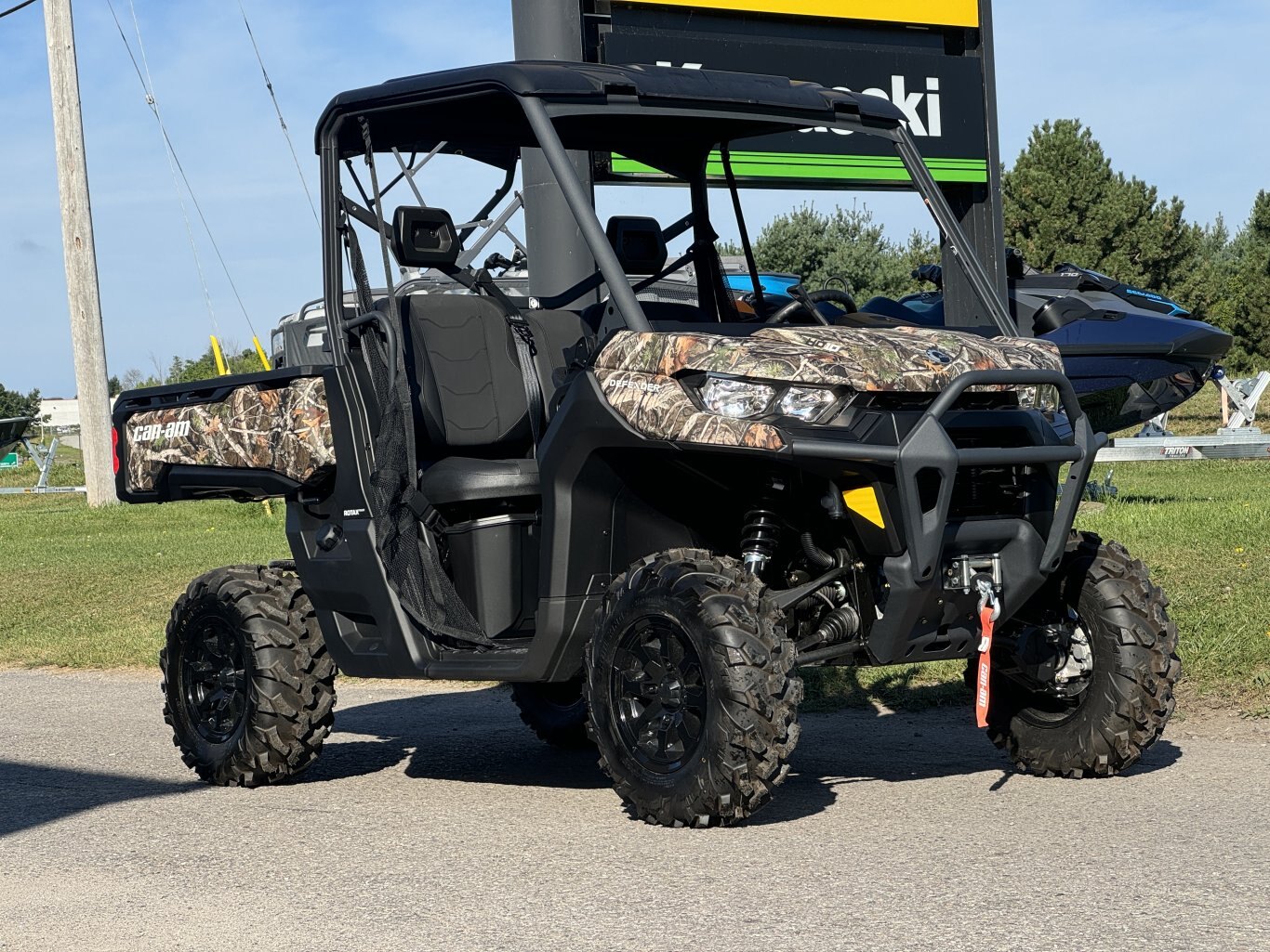 2024 Can-Am Defender XT HD10