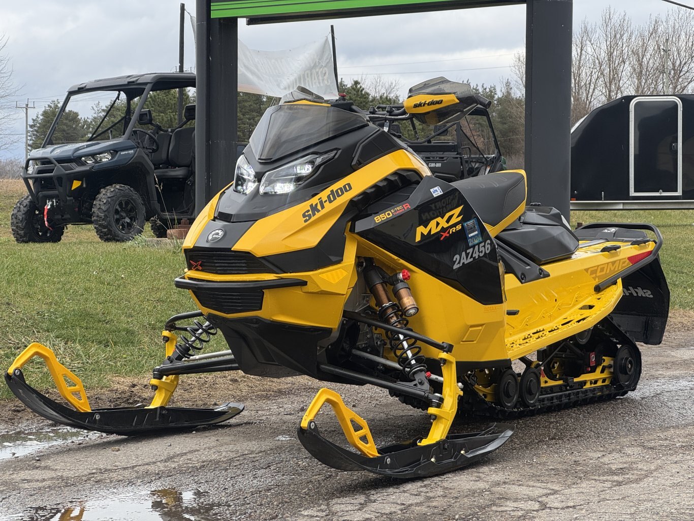 2024 Ski-Doo MXZ X-RS Competition Package 850 E-TEC Turbo R – 2,200 km